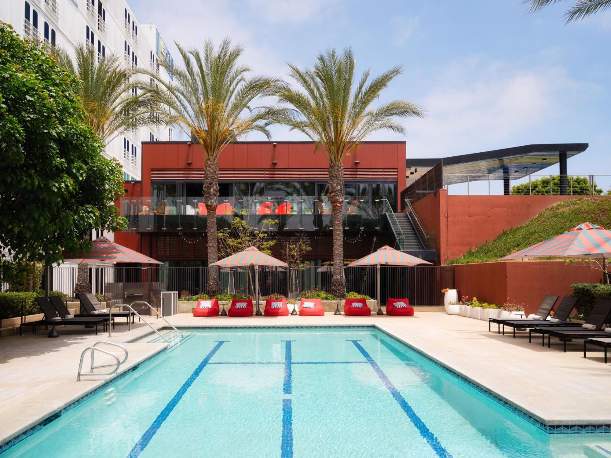 Aloft - Angeles Airport Hotel 3*